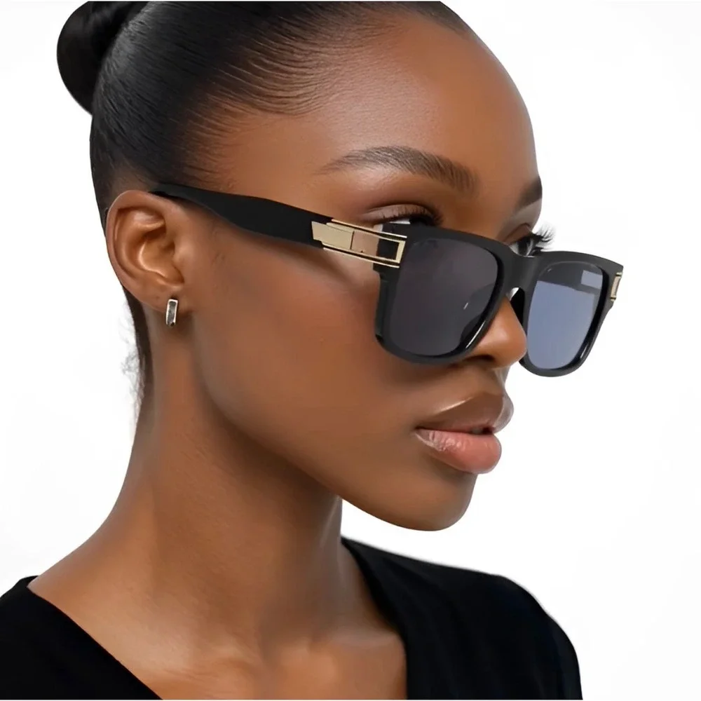 Black Women Square Sunglasses Gold Temple Detail Dark Grey Lens Fashion 2026 New